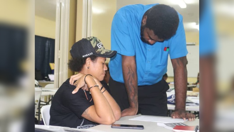 KAVIENG DESIGNERS GRATEFUL FOR FASHION WORKSHOP