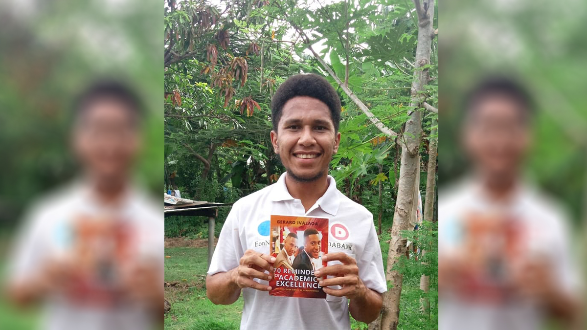 YOUNG LAD WRITES FIRST BOOK ON PHONE