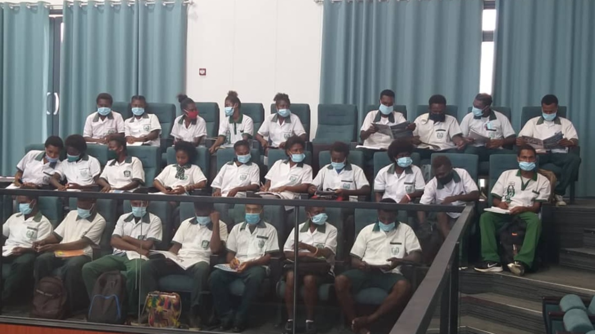 NEW IRELAND STUDENTS NOT MISSING OUT: SAYS PROV EDUCATION ADVISOR