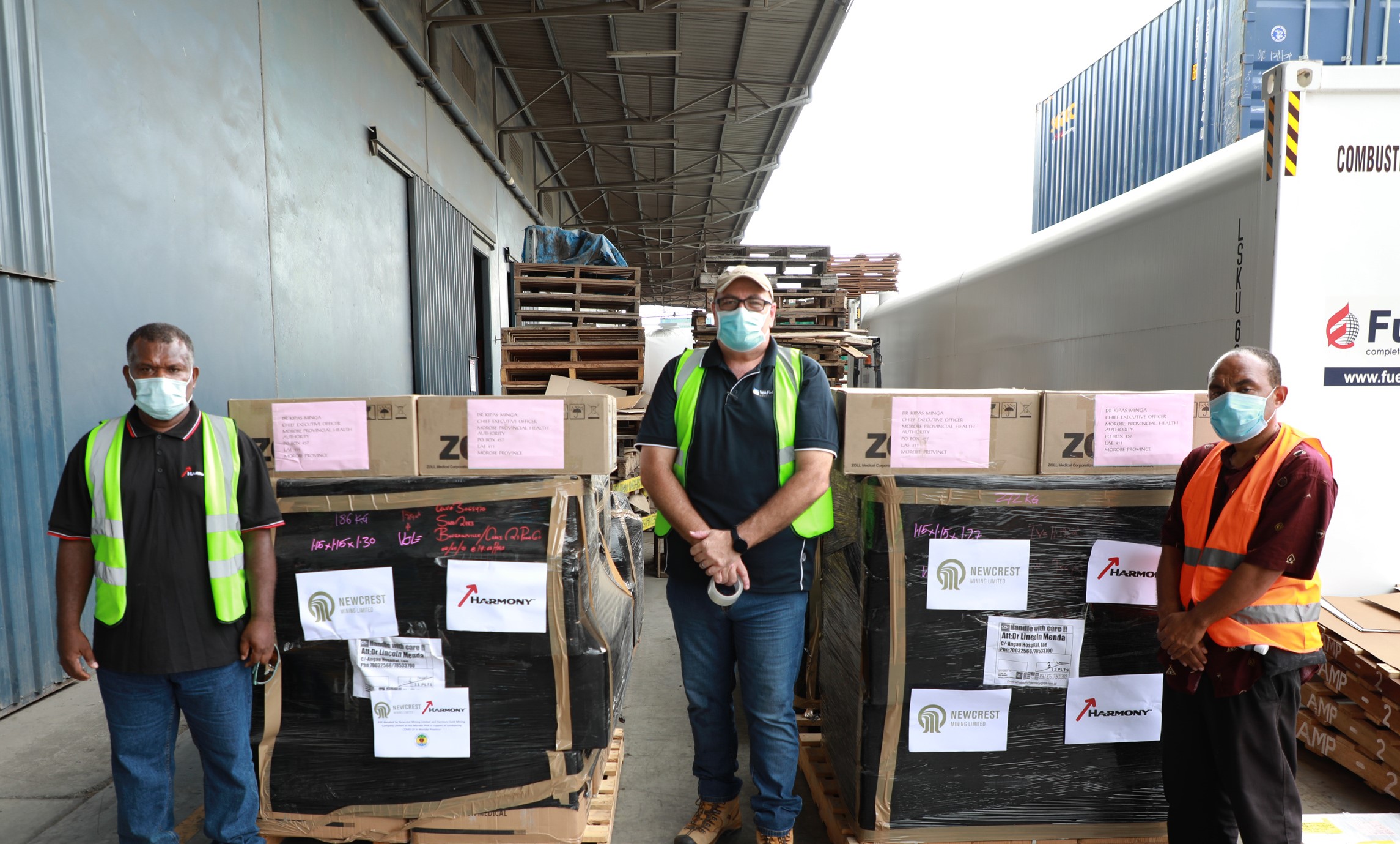 GOLD MINERS CONTRIBUTE K500,000 FOR MOROBE HEALTH WORKERS
