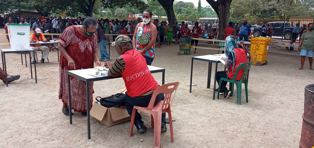 SLOW START FOR POLLING TEAMS AT GEREHU PRIMARY
