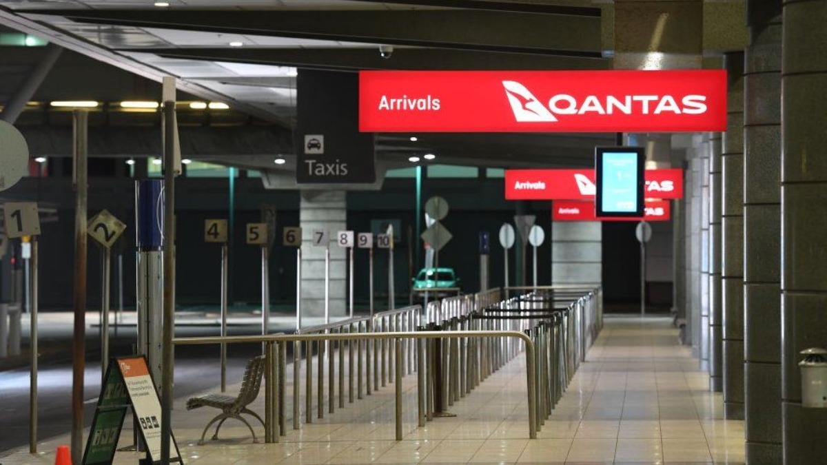 QANTAS STANDS DOWN 2,500 STAFF OVER SYDNEY LOCKDOWN