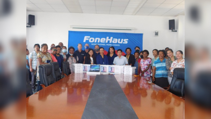BUTUKA RECEIVES LAPTOPS FROM FONE HAUS