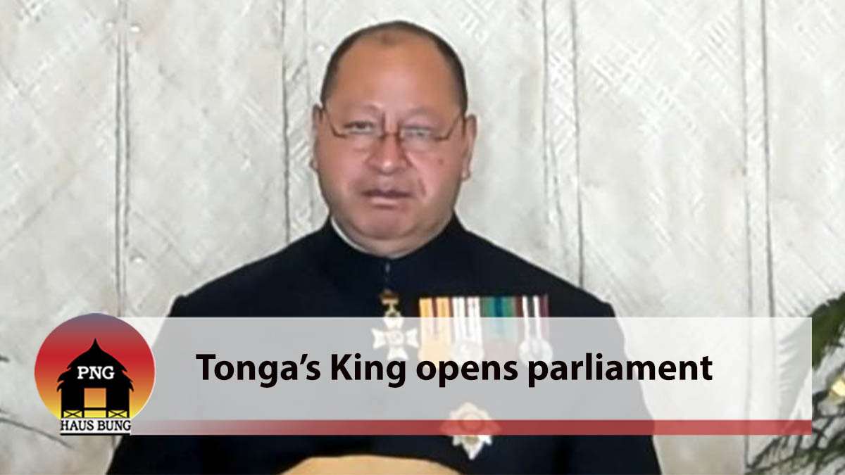 TONGA'S KING OPENS PARLIAMENT