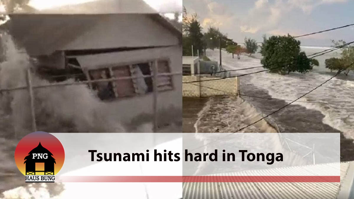 TSUNAMI WAVES CRASH THROUGH HOMES IN TONGA AFTER UNDERWATER VOLCANO ERUPTION