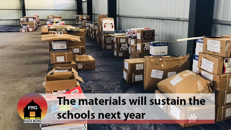 RABAUL DISTRICT ADMIN DISTRIBUTES TEACHING AND LEARNING MATERIALS TO SCHOOLS