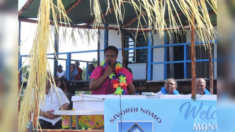 MANUMANU UNITED CHURCH SUPPORTED BY GOV PETER