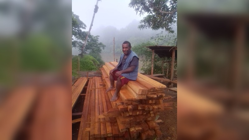 VOLUNTEER BUILDS 21 COMMUNITY HOMES