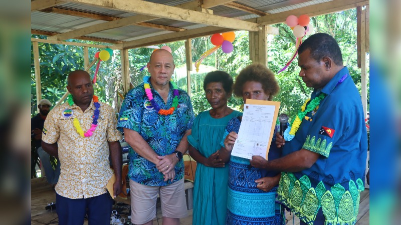 WOMEN'S GROUP RECEIVES FUNDING FOR SME ACTIVITIES