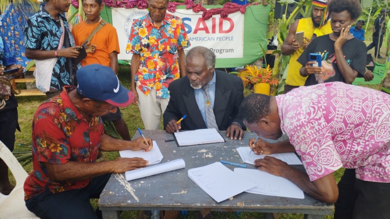 SUMKAR CLANS SIGN CONSERVATION DEED TO PROTECT LAND