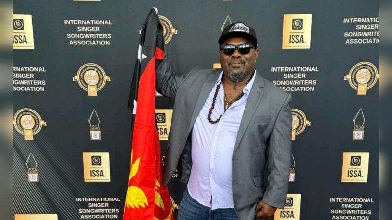 ANSLOM WINS BAND OF THE YEAR AWARD IN USA