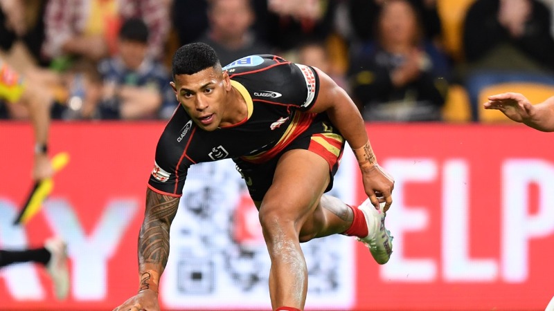 ISAAKO OUT TO NAIL CLASH WITH HAMMER