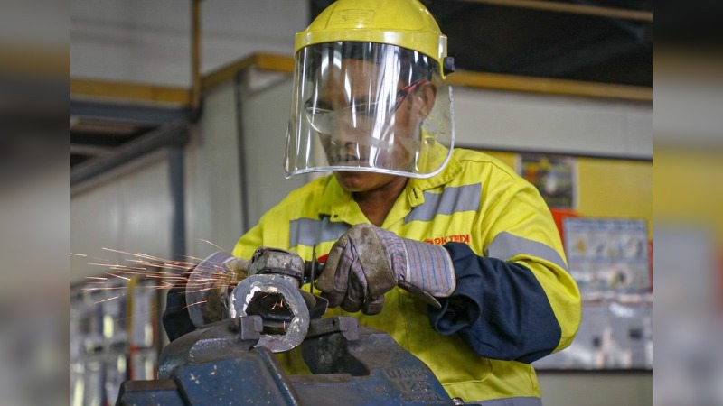 UNI STUDENTS GET HANDS ON EXPERIENCE IN MINING WORK