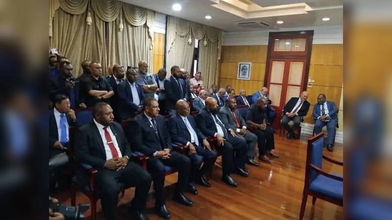 MAJOR RESHUFFLE IN GOVERNMENT CAUCUS