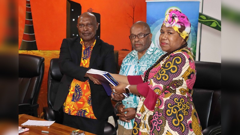 FORMER ACTING CCDA MD COMMENDED