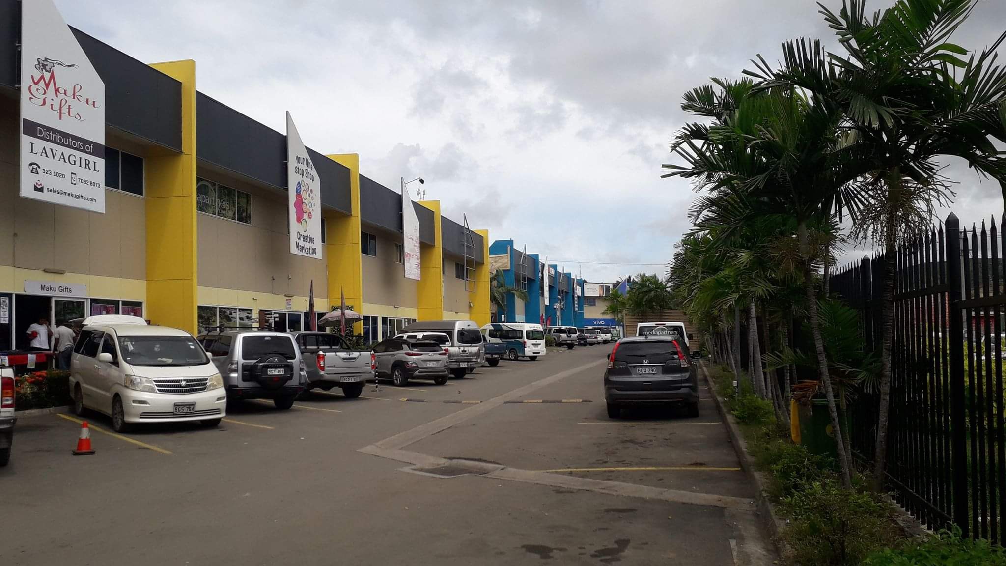 SCHOOL ROBBED IN GORDONS BUSINESS CENTER