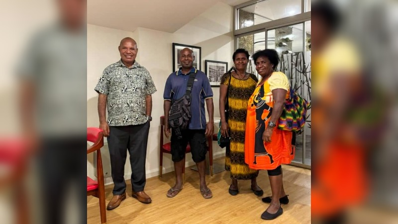 THREE FROM YANGORU- SAUSSIA ATTAND MARKET WORKSHOP