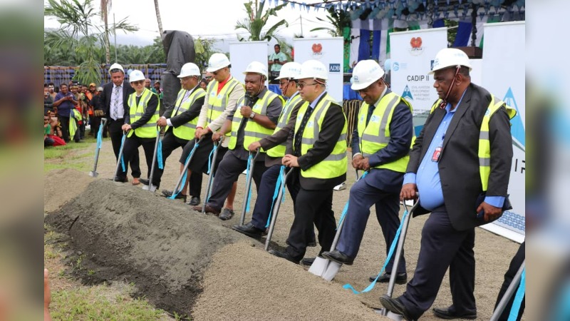 MARAPE COMMENDS PROGRESS OF AIRPORT PROJECT IN ALOTAU