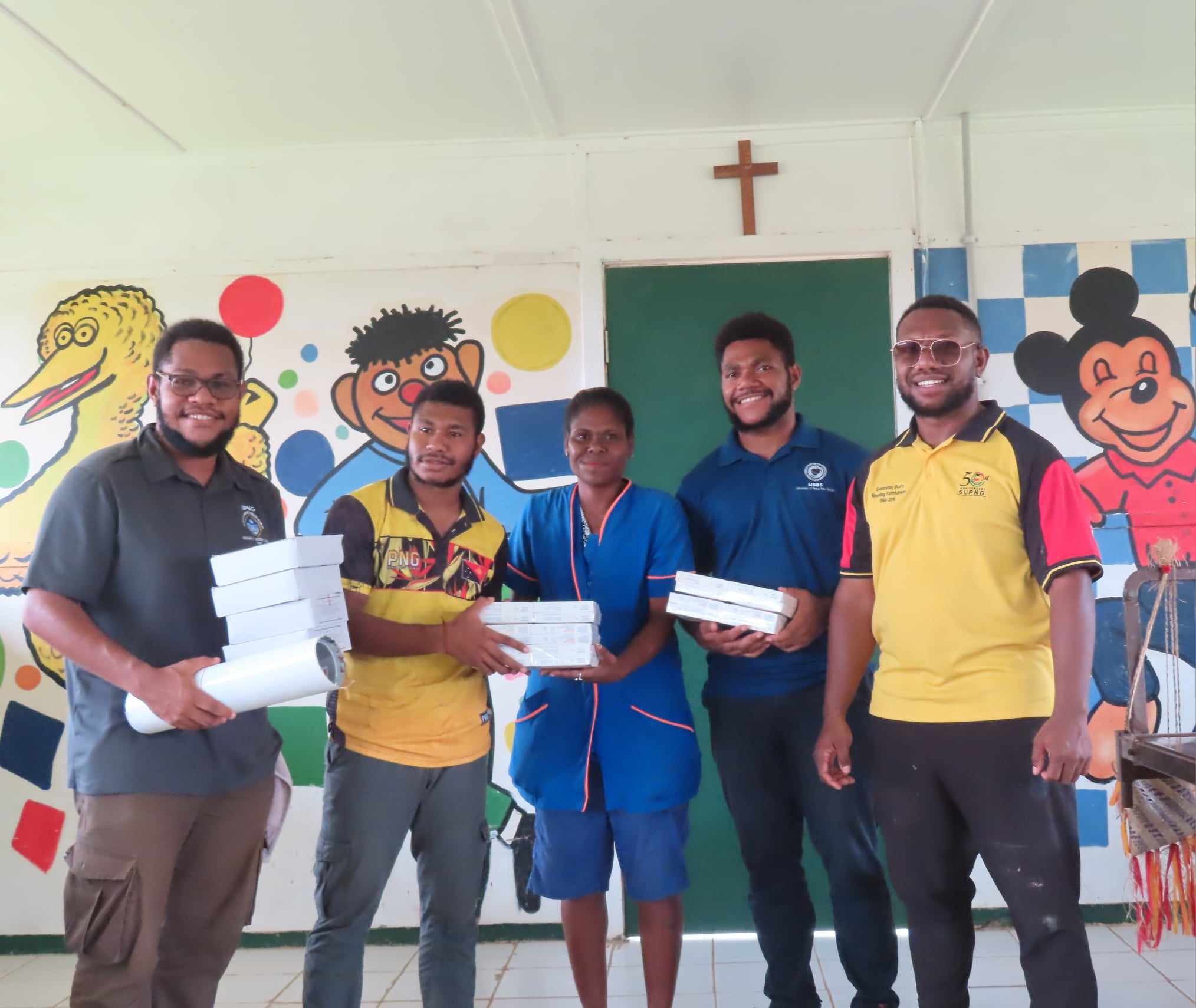 MADANG YOUTH ASSISTS DURING MEDICAL CRISIS