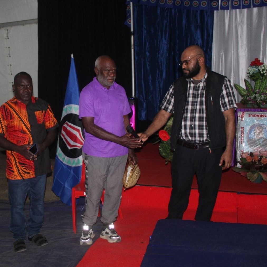 K100, 000 FOR LATE CENTRAL BOUGAINVILLE LEADER'S FUNERAL