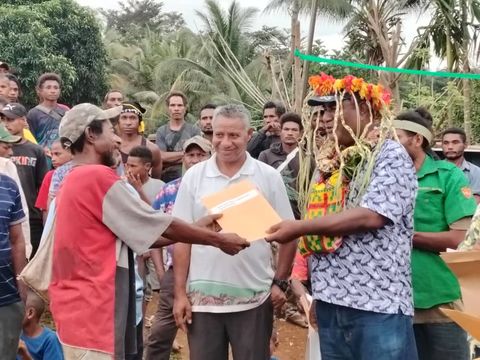 KAIRUKU PEOPLE URGED FOCUS ON AGRICULTURE AND LIVESTOCK SECTOR