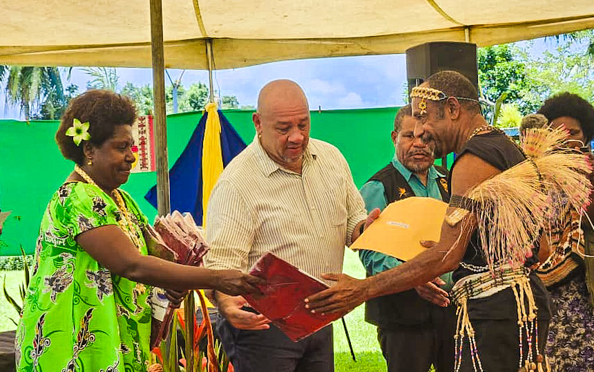 OVER 60 LOCALS GRADUATE FROM TOURISM BUSINESS TRAINING