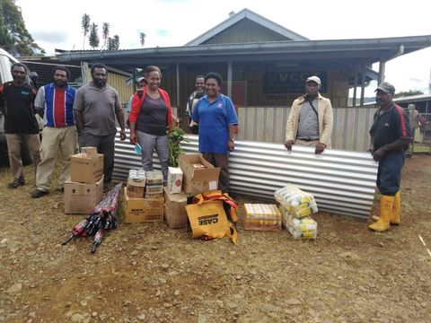 WAITING HUT INC. TRANSFORMING MATERNAL & NEWBORN HEALTH IN PNG