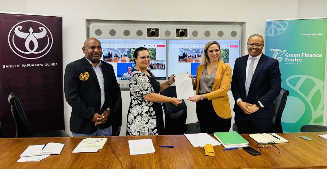 BPNG SIGNS MOU WITH IFC & SECURITIES COMMISSION OF PNG