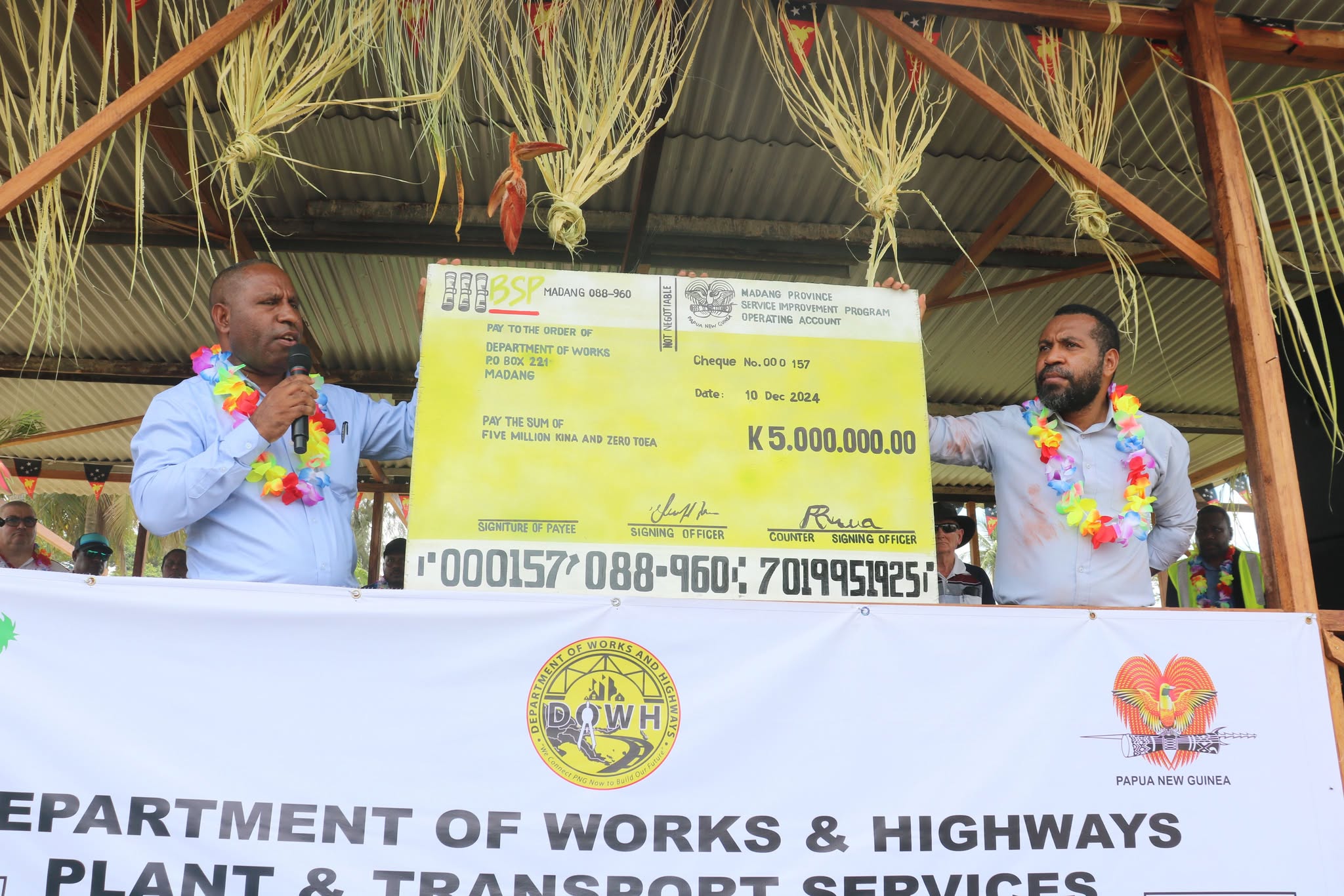 K5 MILLION FOR MADANG CDB ROADS