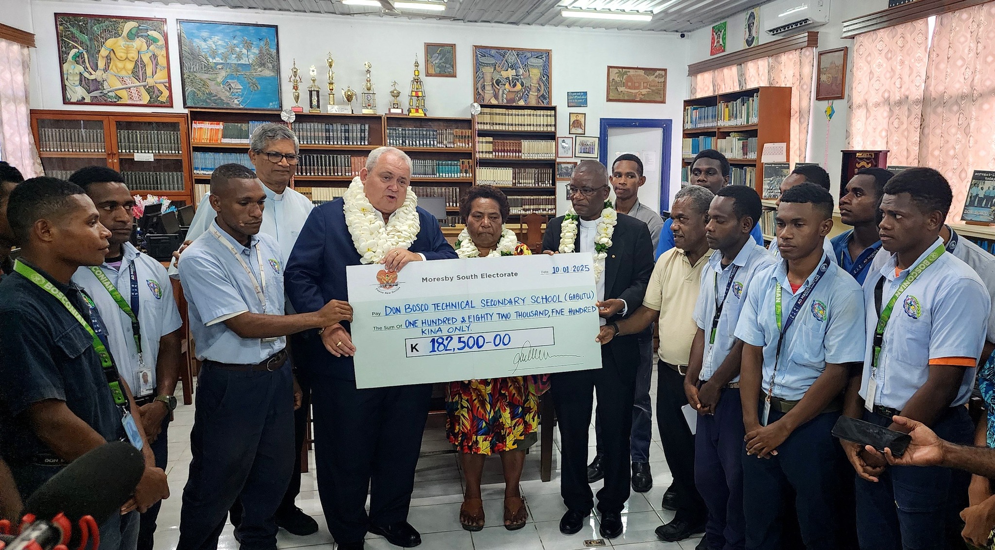 DTBS E-LIBRARY NAMED AFTER MORESBY SOUTH MP