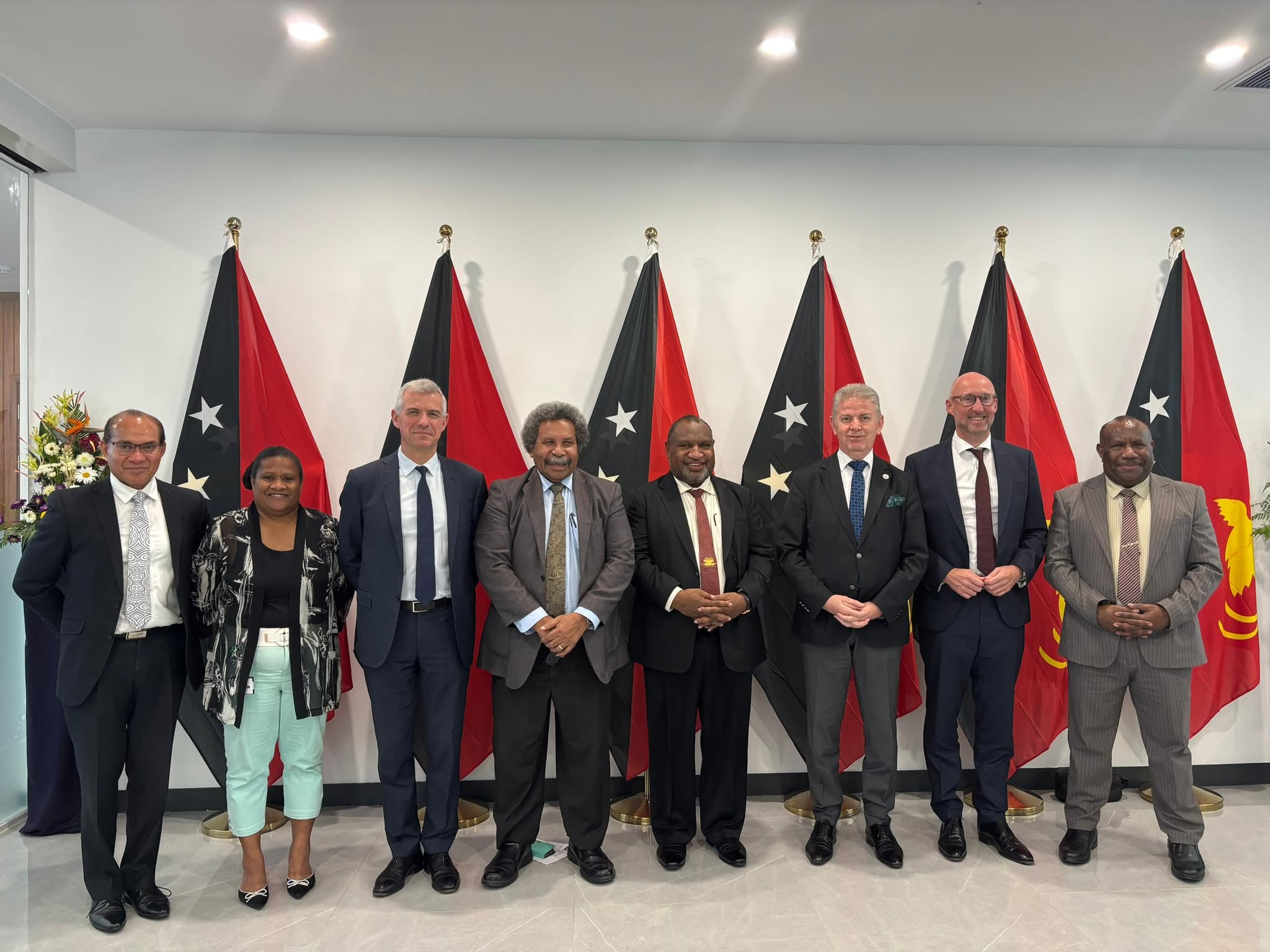 EMPLOYING PAPUA NEW GUINEANS IS NON-NEGOTIABLE: PM