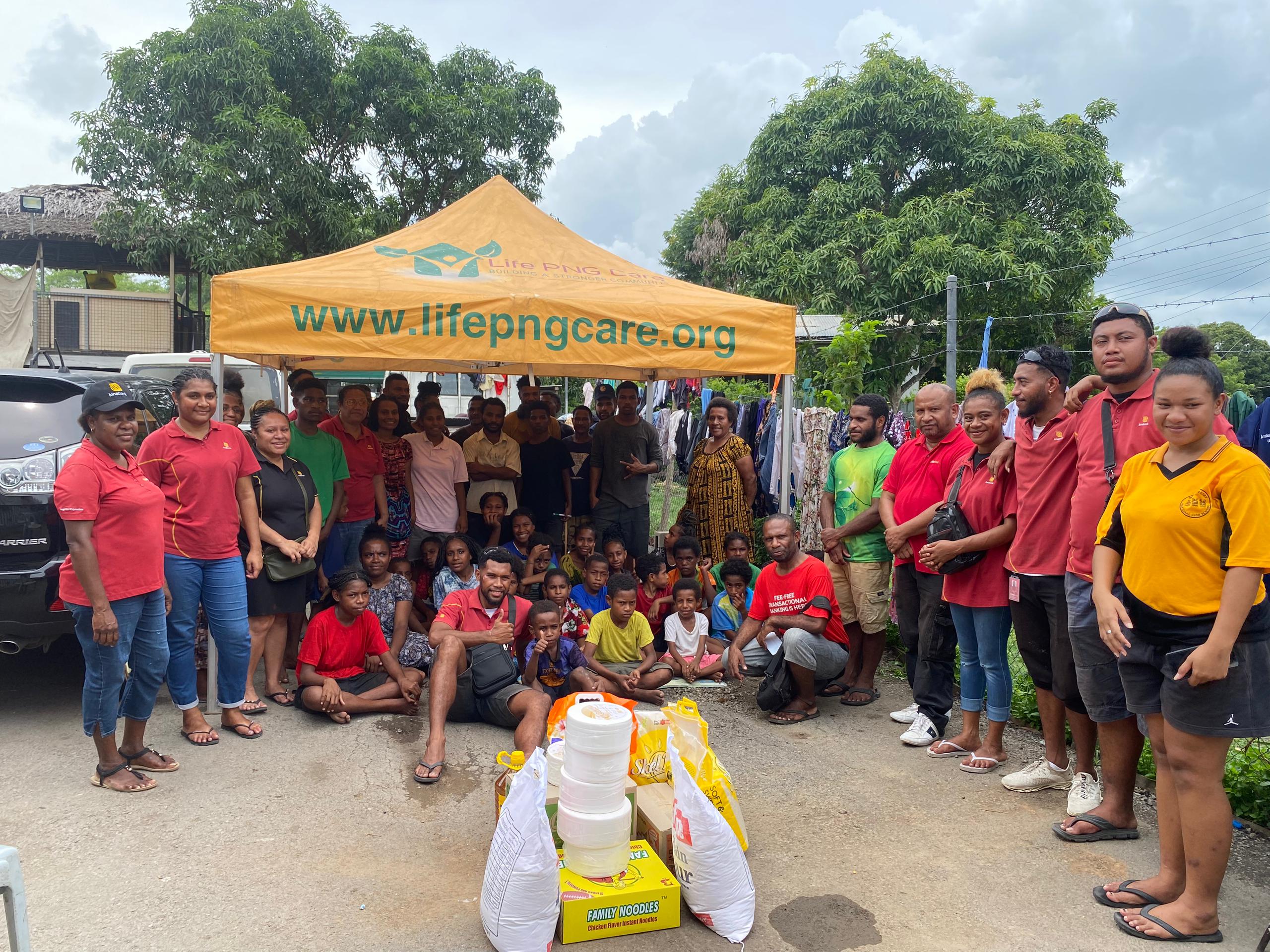 KINA BANK DONATES TO CHILDREN OF LIFE PNG CARE