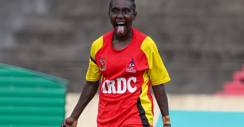HEKARI WOMENS FC EASE PAST AS PIRAE