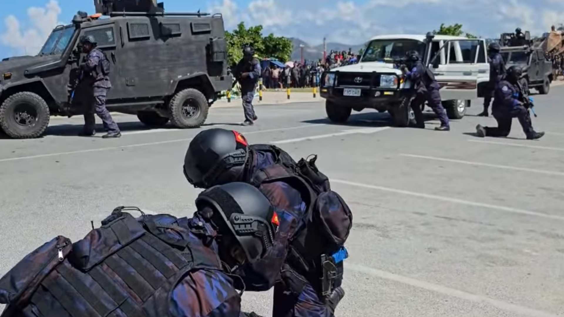 POLICE SSD MEMBERS PERFORM PRACTICAL DRILLS