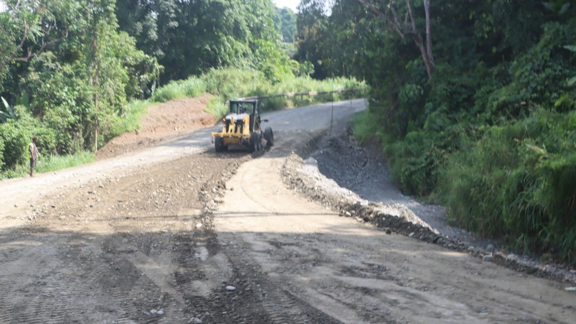 HIGHWAY MAINTENANCE WORK CONTINUES IN MADANG