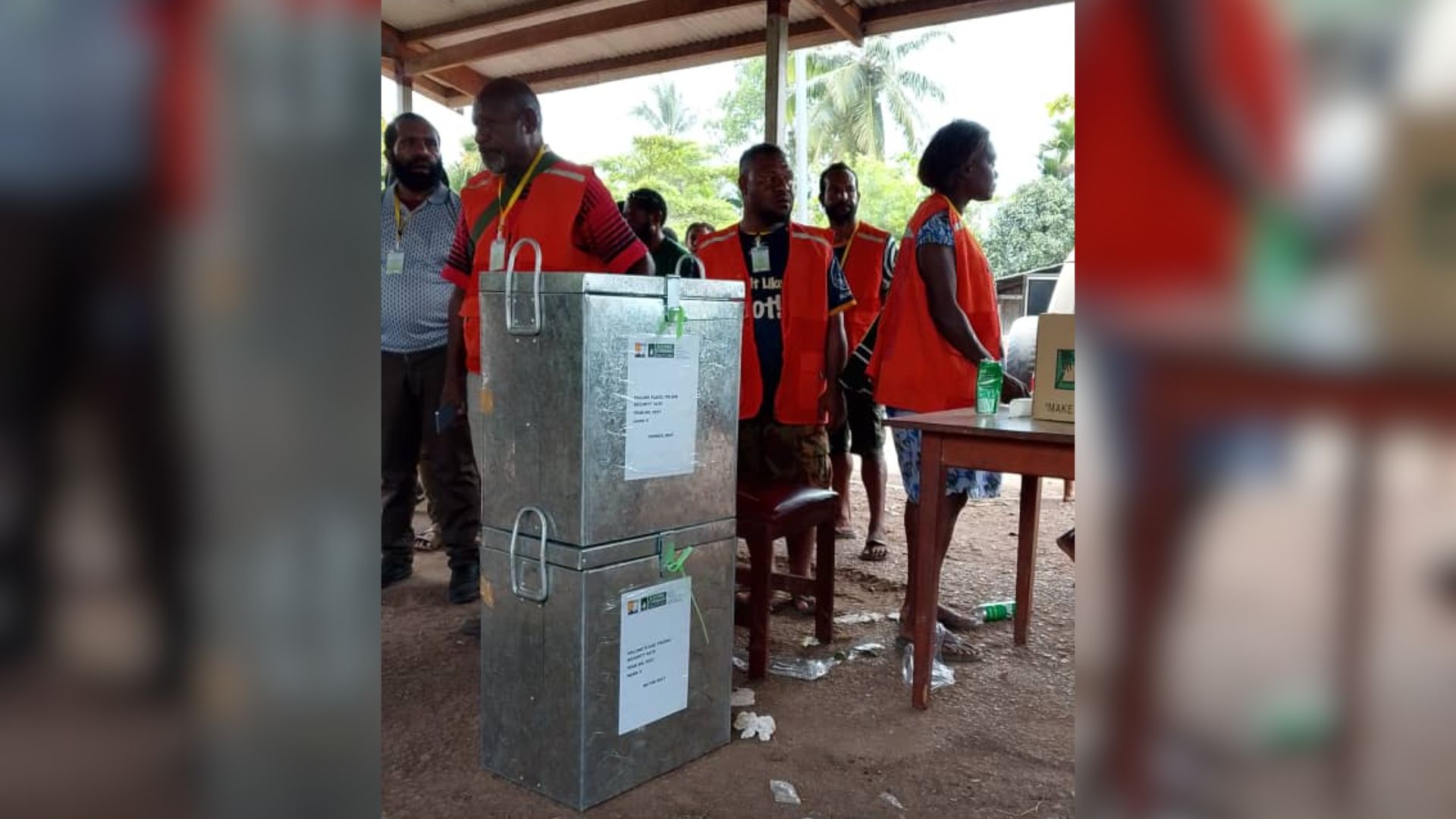 BAIM PRAISES OUT STATION COMMANDERS