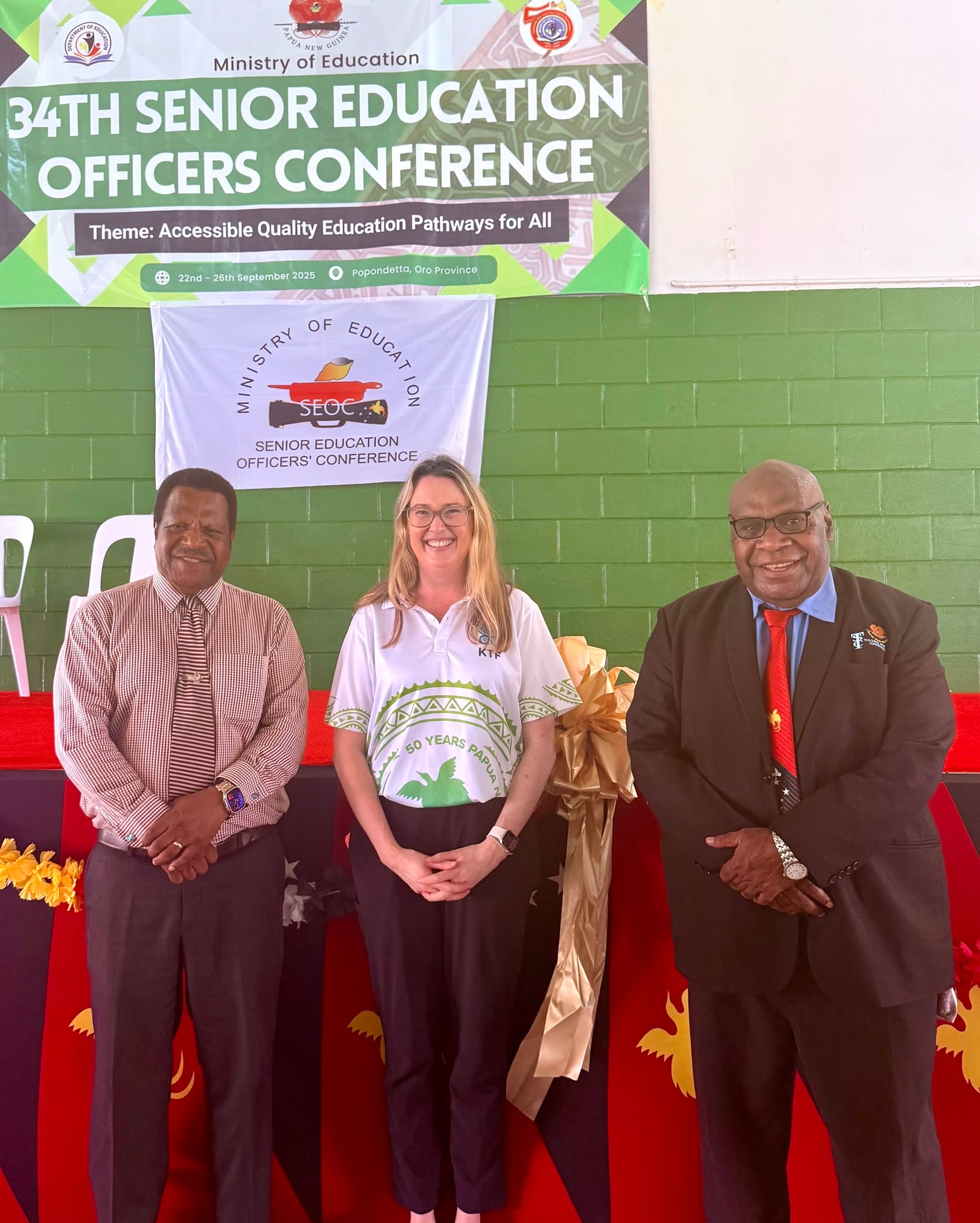 SENIOR EDUCATION OFFICERS PRAISE KOKODA COLLEGE