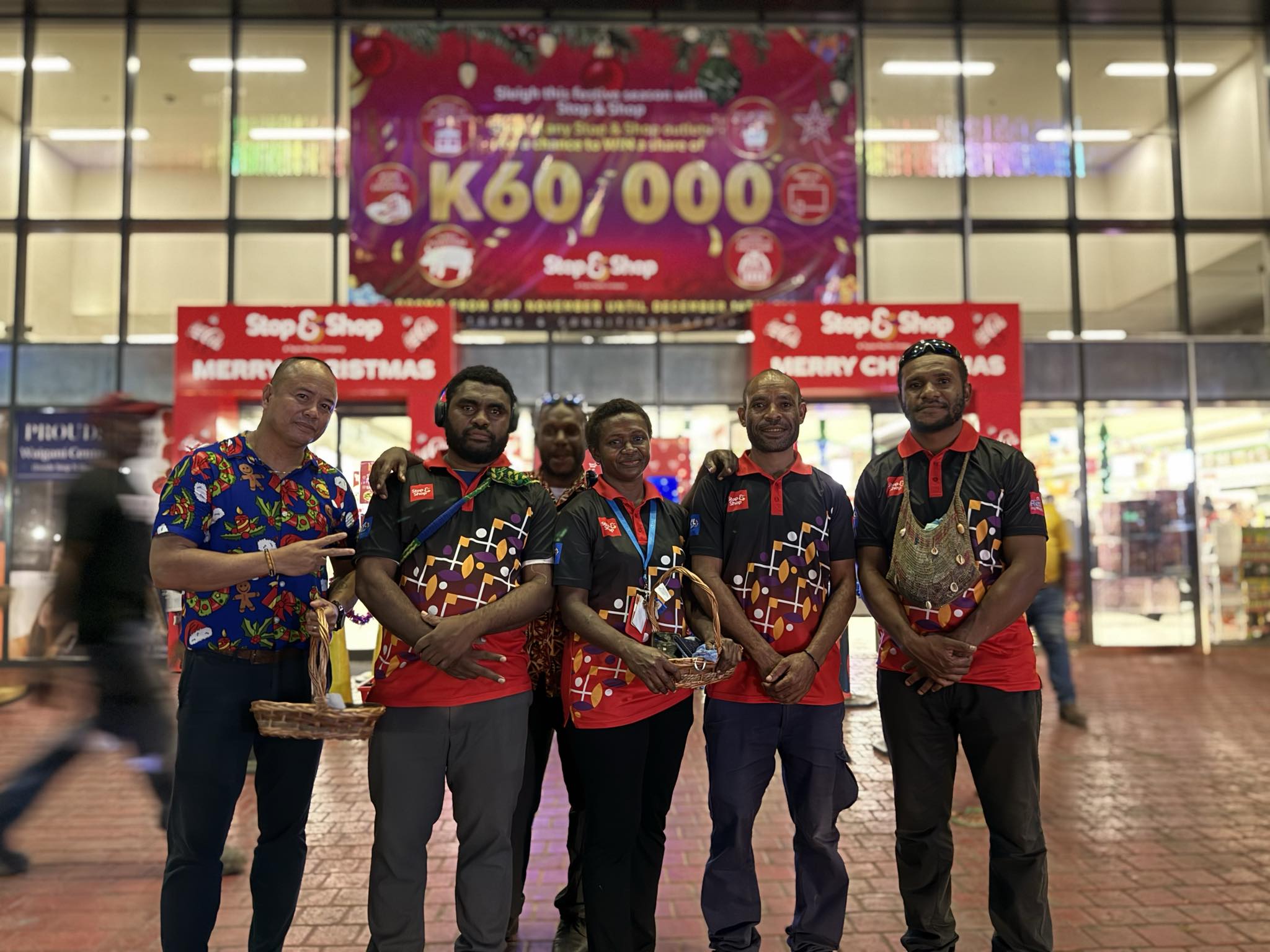 STOP & SHOP KICKS OFF FESTIVE SEASON WITH CHRISTMAS LIGHT LAUNCHING