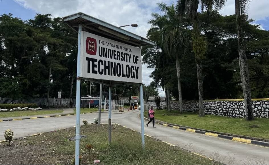 SEVEN UNITECH STUDENTS RECEIVE LEADERSHIP CERTIFICATES