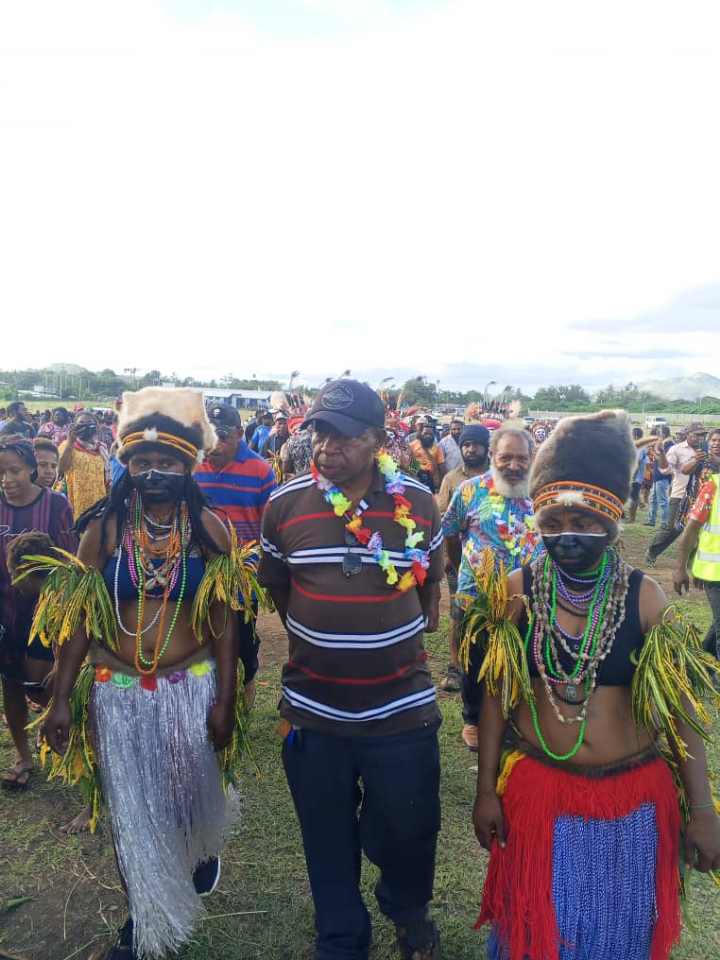 SETTLERS FINALLY GET LAND TITLES: A WELL RECEIVED CHRISTMAS GIFT