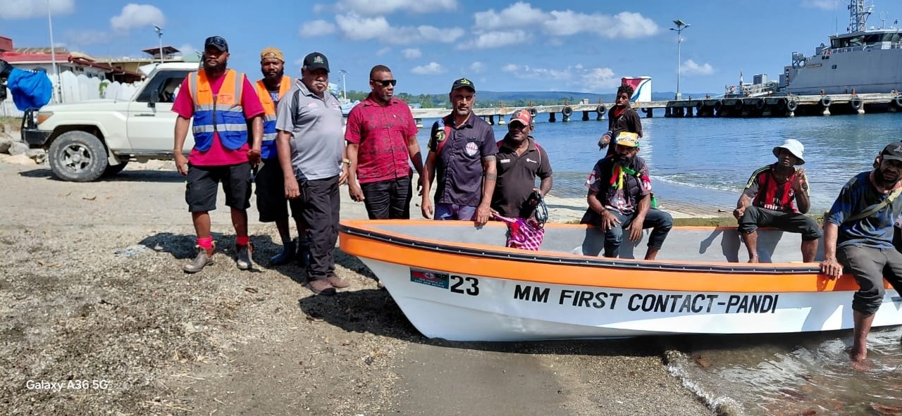 MARUM DELIVERS NEW MOTOR & RELIEF SUPPLIES TO COMMUNITY