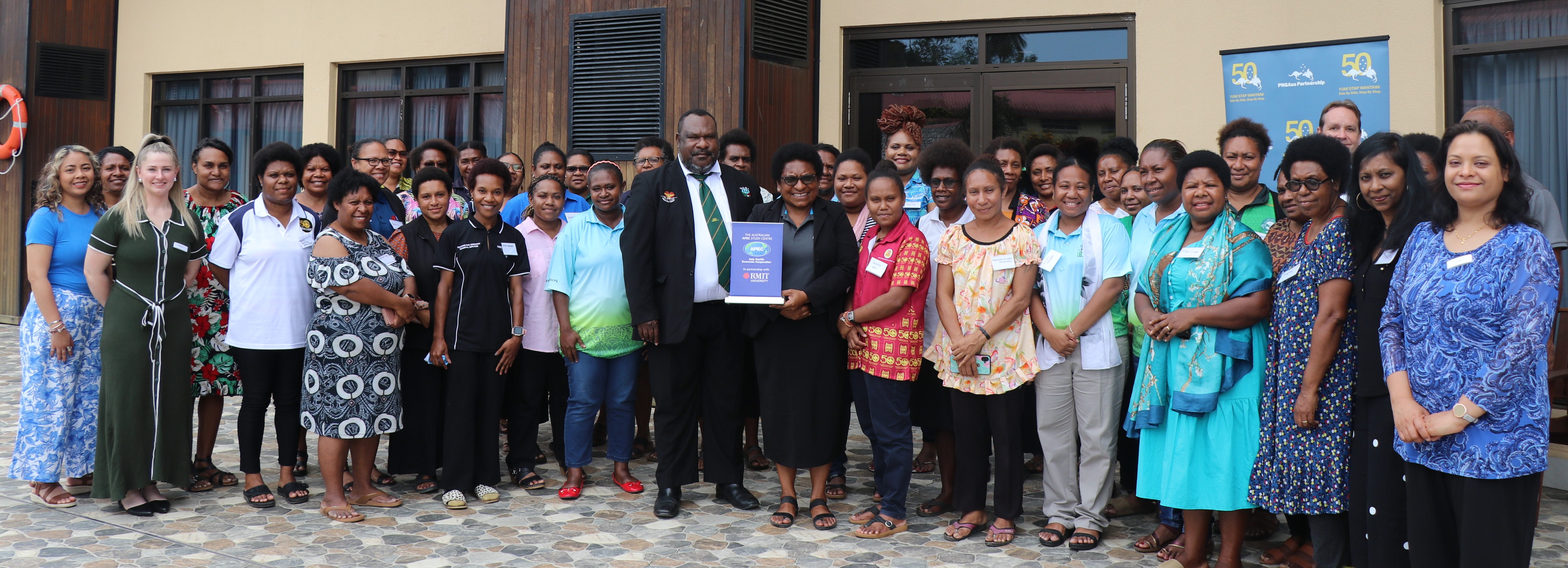AUSTRALIA SUPPORTS PNG WOMEN RESEARCHERS