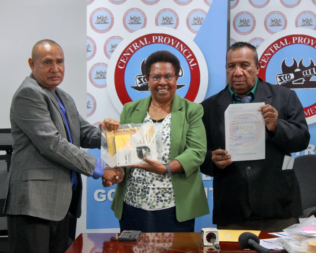 GOVERNOR PETER DELIVERS LIFELINE ON WHEELS FOR REMOTE COMMUNITIES