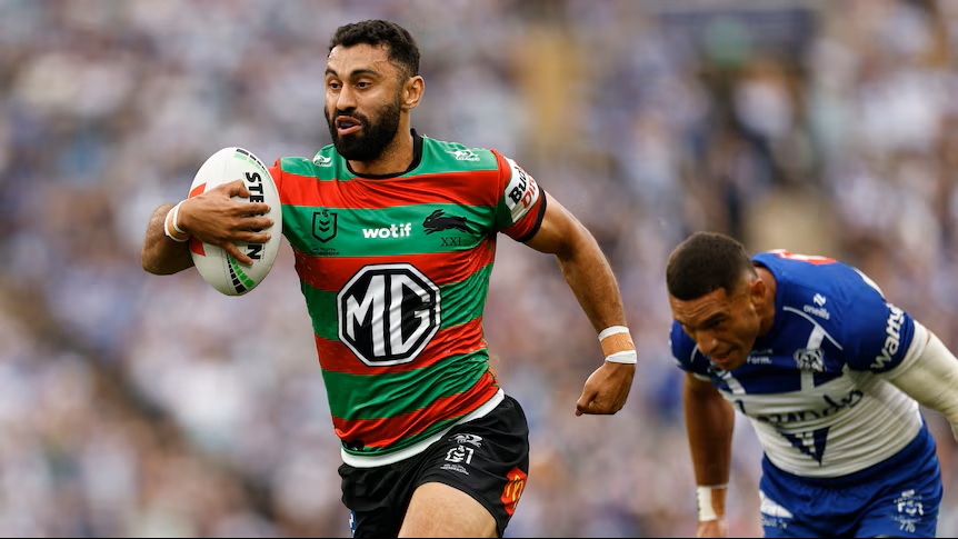 ALEX JOHNSTON OFFICIALLY BECOMES CHIEFS 002