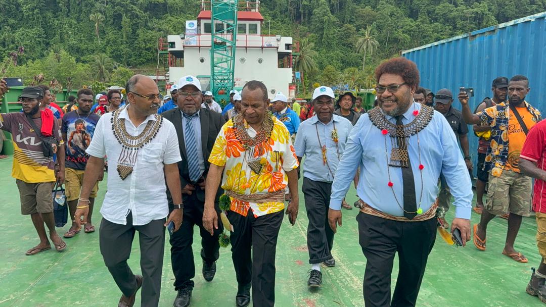 HISTORIC LAUNCH OF MV HIRUOI SIGNALS NEW ERA FOR KANDRIAN GLOUCESTER