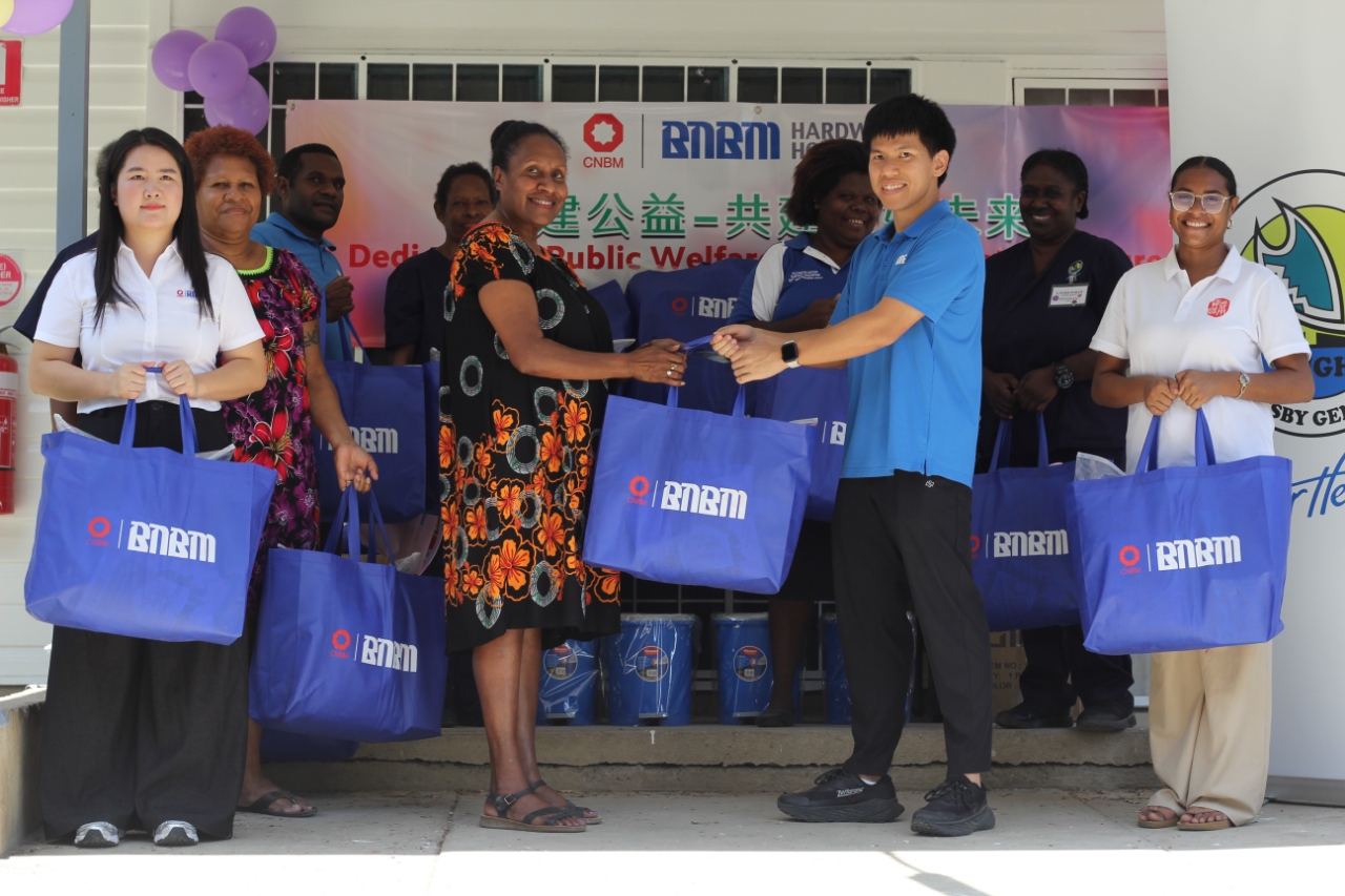 BNBM DONATES TO MOTHERS AT PORT MORESBY GENERAL HOSPITAL
