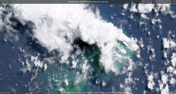 SUBMARINE VOLCANO STILL ACTIVE IN THE BISMARCK SEA