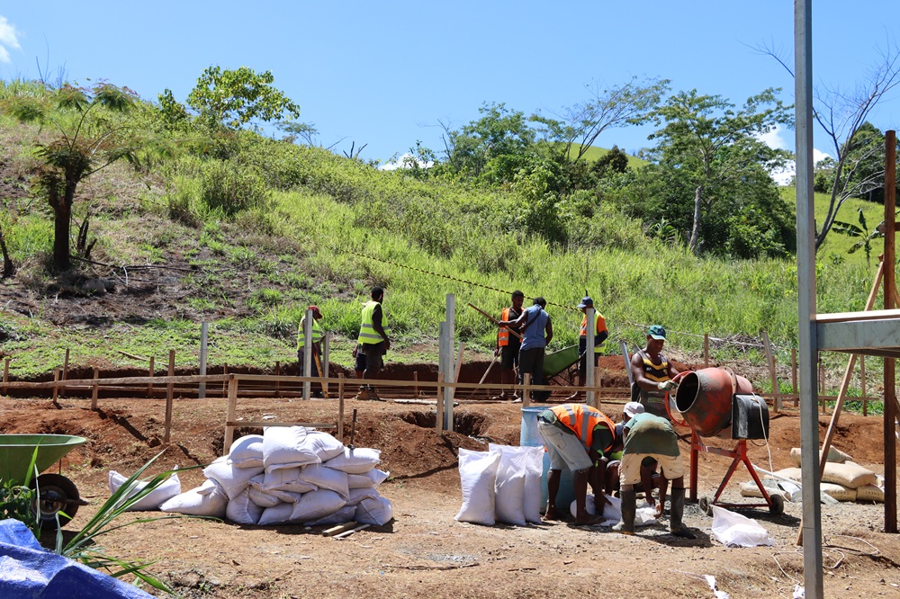 STUDENTS SHARPEN THEIR TRADE AT RURAL AND REMOTE CONSTRUCTION SITES