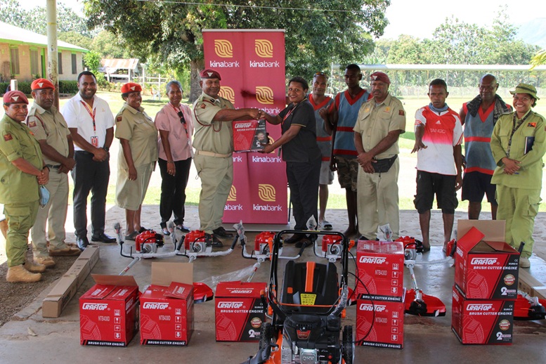 KINA BANK SUPPORTS BOMANA CORRECTIONAL SERVICE THROUGH STRONGIM KOMUNITI GRANT