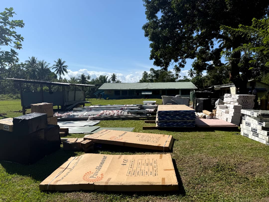 KIT HOMES DELIVERED TO OROKOLO BAY HEALTH CENTRE